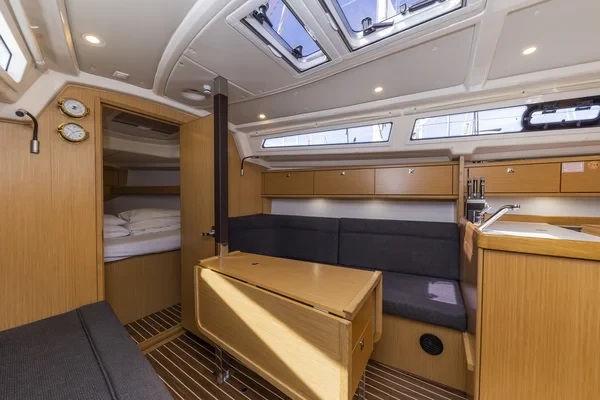 Bavaria Cruiser 34 Style - Boatscribe.com