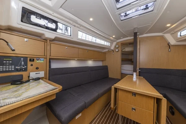 Bavaria Cruiser 34 Style - Boatscribe.com