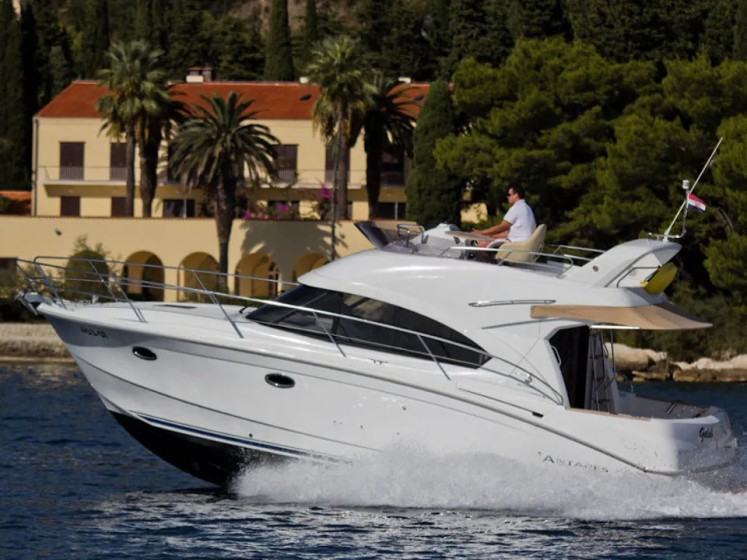 Antares 36 - Boatscribe.com