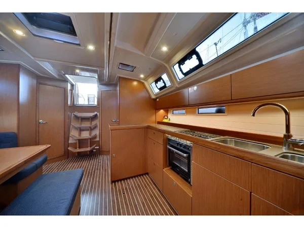 Bavaria 46 Cruiser - Boatscribe.com