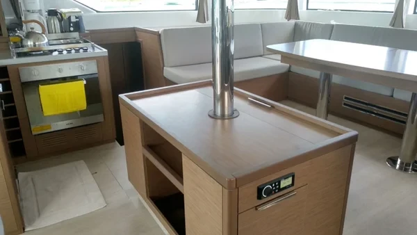 Lagoon 50 - Boatscribe.com