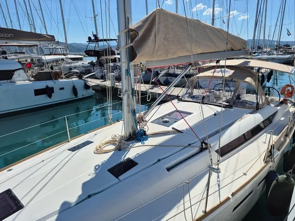Sun Odyssey 439 - Boatscribe.com