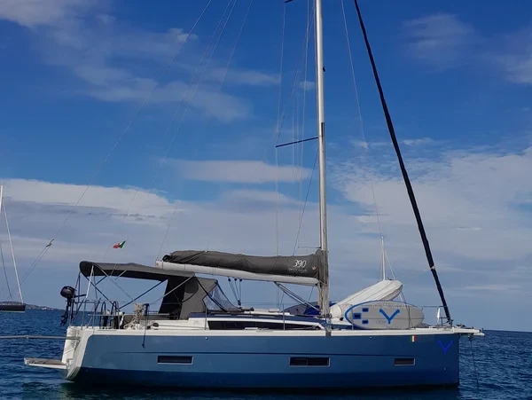 Dufour 390 Grand Large - Boatscribe.com