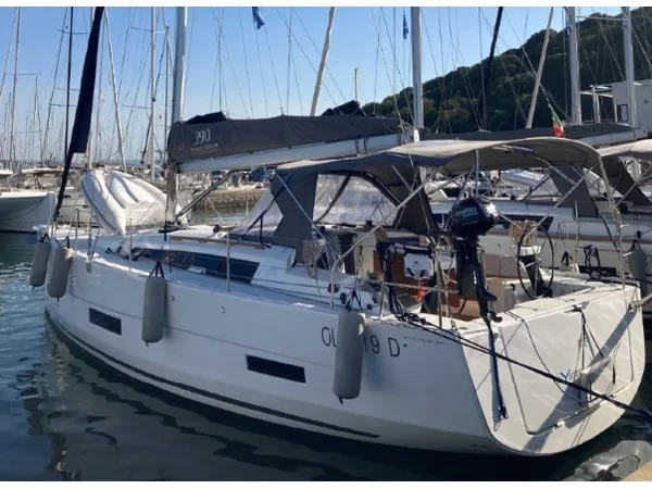 Dufour 390 Grand Large - Boatscribe.com