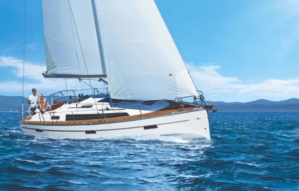 Bavaria 37 Cruiser - Boatscribe.com