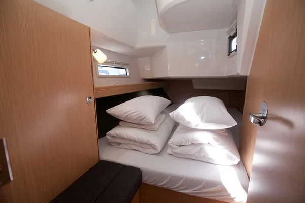 Bavaria 37 Cruiser - Boatscribe.com