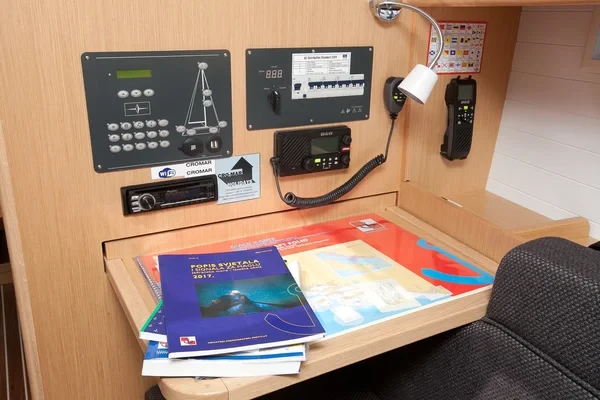 Bavaria 37 Cruiser - Boatscribe.com
