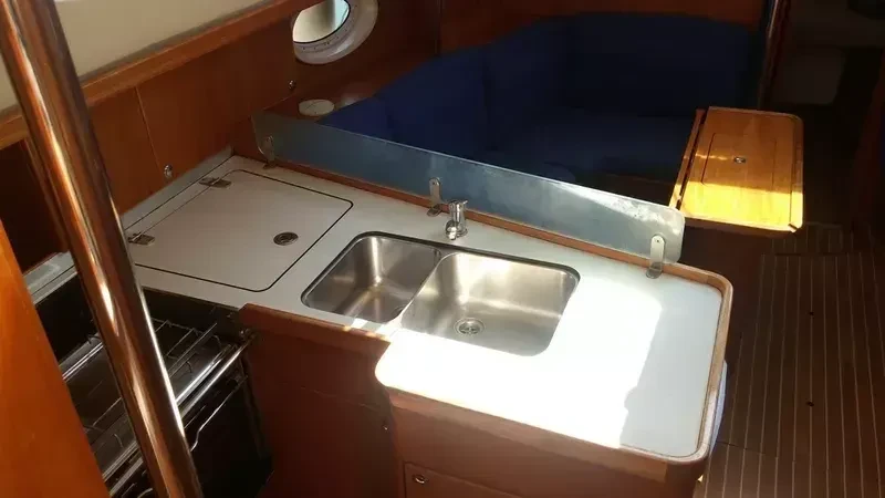 Elan 384 Impression - Boatscribe.com
