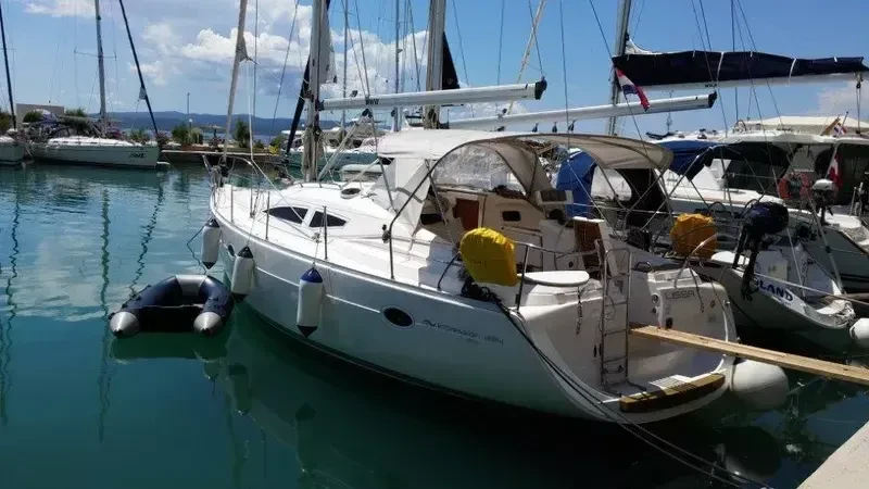 Elan 384 Impression - Boatscribe.com