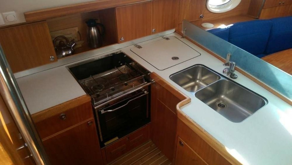 Elan 384 Impression - Boatscribe.com