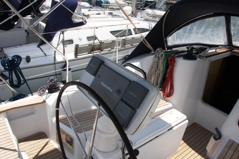 Sun Odyssey 36i - Boatscribe.com