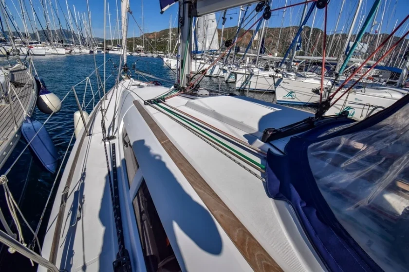 Sun Odyssey 36i - Boatscribe.com