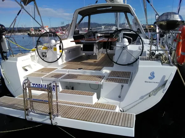 Oceanis 45 - Boatscribe.com