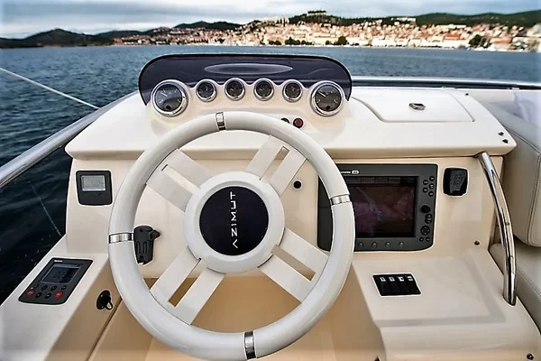 Azimut 47 Fly - Boatscribe.com