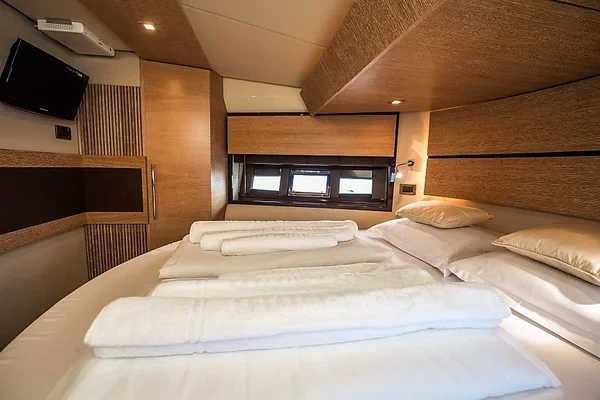 Azimut 47 Fly - Boatscribe.com