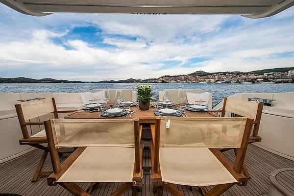 Azimut 47 Fly - Boatscribe.com