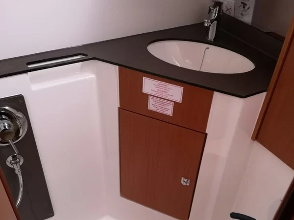 Bavaria 46 Cruiser - Boatscribe.com