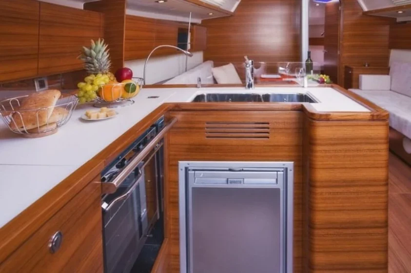 Salona 41 - Boatscribe.com