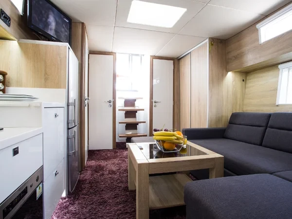 Nautika 1300  - Boatscribe.com