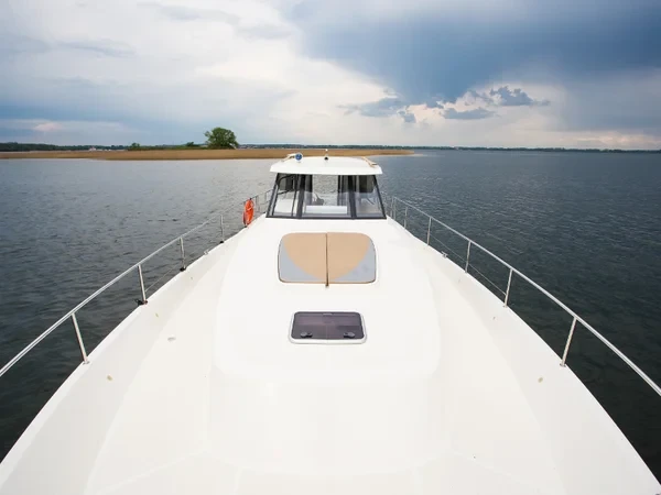 Nautika 1300  - Boatscribe.com
