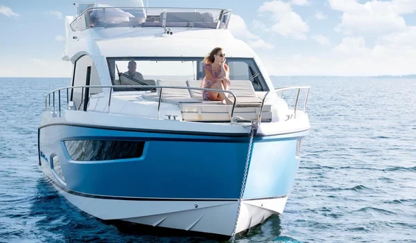 Sealine F430 - Boatscribe.com