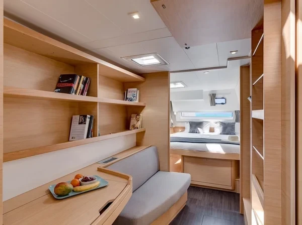 Lagoon 42 - Boatscribe.com