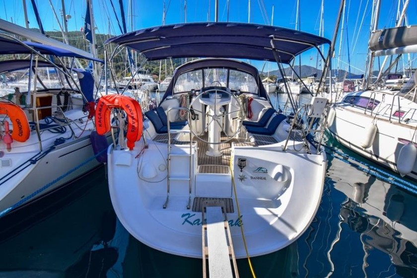 Sun Odyssey 37 - Boatscribe.com