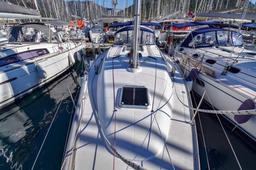 Sun Odyssey 37 - Boatscribe.com