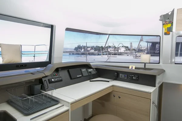 Bali 4.1 - Boatscribe.com