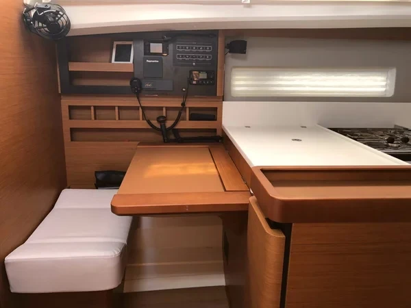 Sun Odyssey 440 - Boatscribe.com