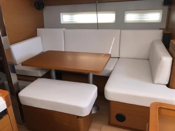 Sun Odyssey 440 - Boatscribe.com