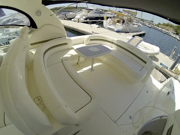 Sea Ray 455 - Boatscribe.com