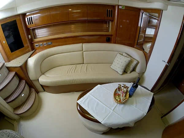 Sea Ray 455 - Boatscribe.com
