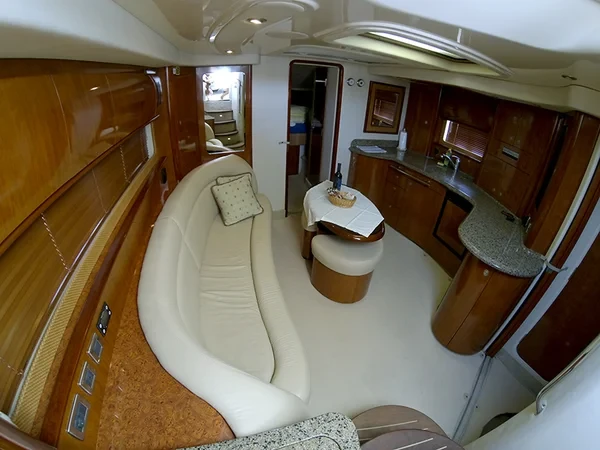 Sea Ray 455 - Boatscribe.com
