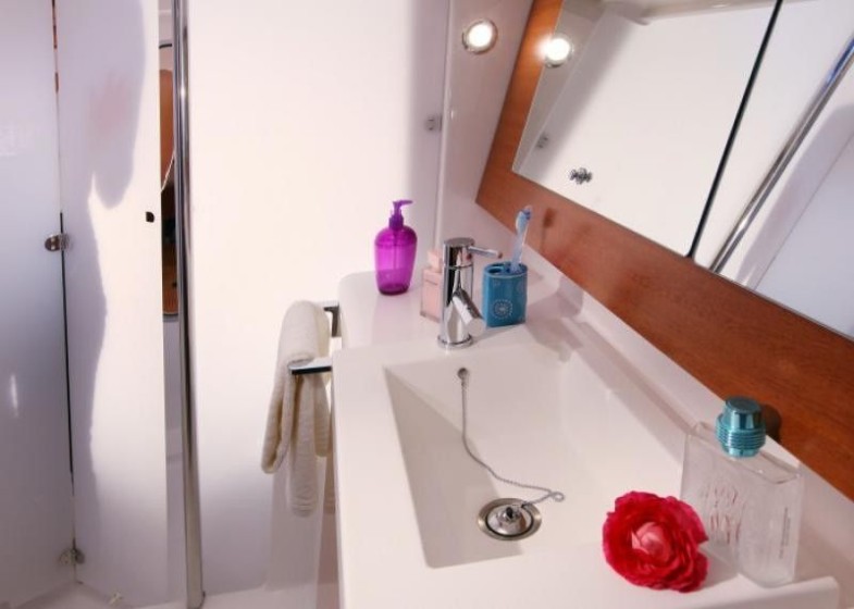 Dufour 382 - Boatscribe.com