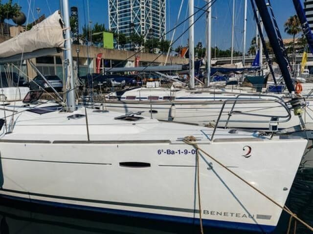 Oceanis 43 - Boatscribe.com