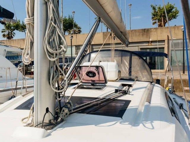 Oceanis 43 - Boatscribe.com