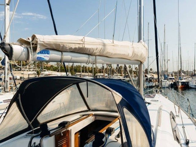 Oceanis 43 - Boatscribe.com