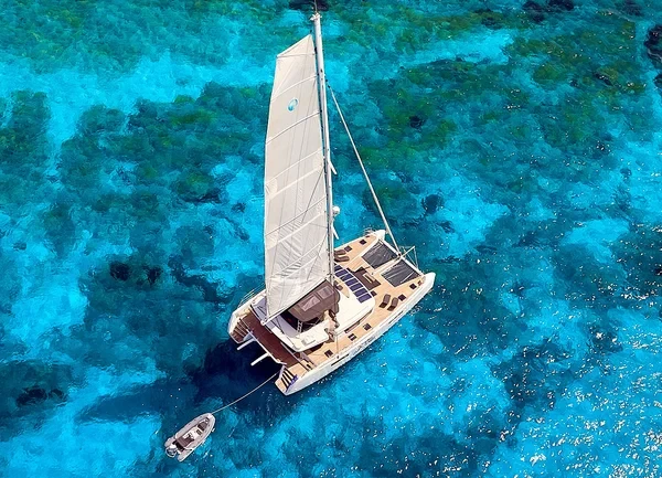 Lagoon 52 - Boatscribe.com