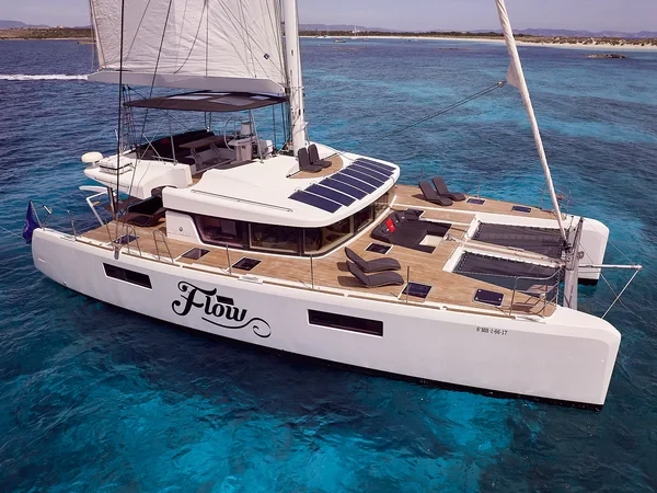 Lagoon 52 - Boatscribe.com