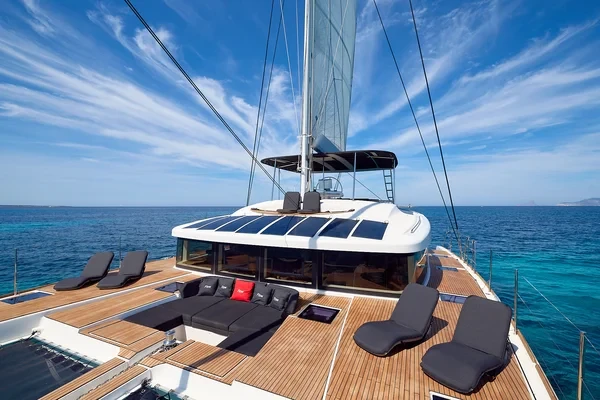 Lagoon 52 - Boatscribe.com