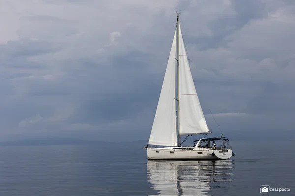Oceanis 48 - Boatscribe.com