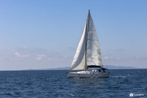 Bavaria 50 Cruiser - Boatscribe.com
