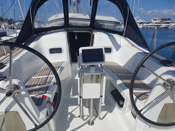 Sun Odyssey 349 - Boatscribe.com
