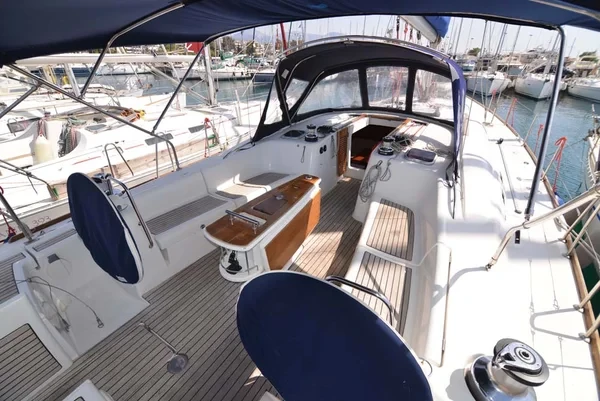 Oceanis 54 - Boatscribe.com