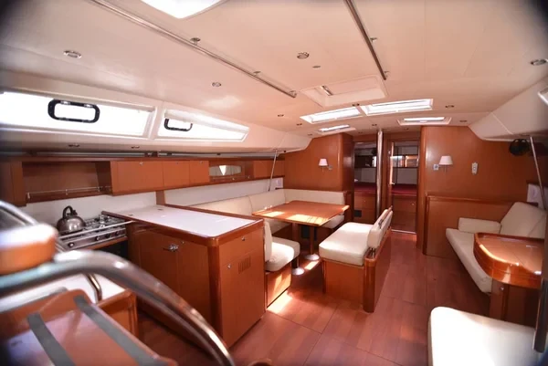 Oceanis 54 - Boatscribe.com