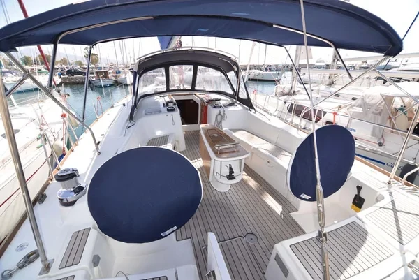 Oceanis 54 - Boatscribe.com
