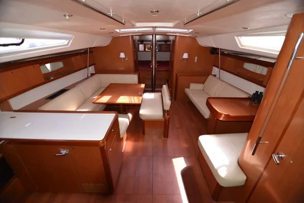 Oceanis 54 - Boatscribe.com
