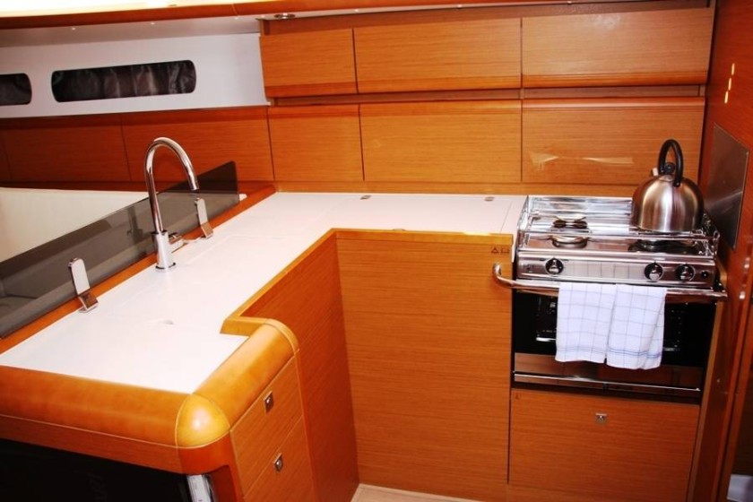 Sun Odyssey 439 - Boatscribe.com