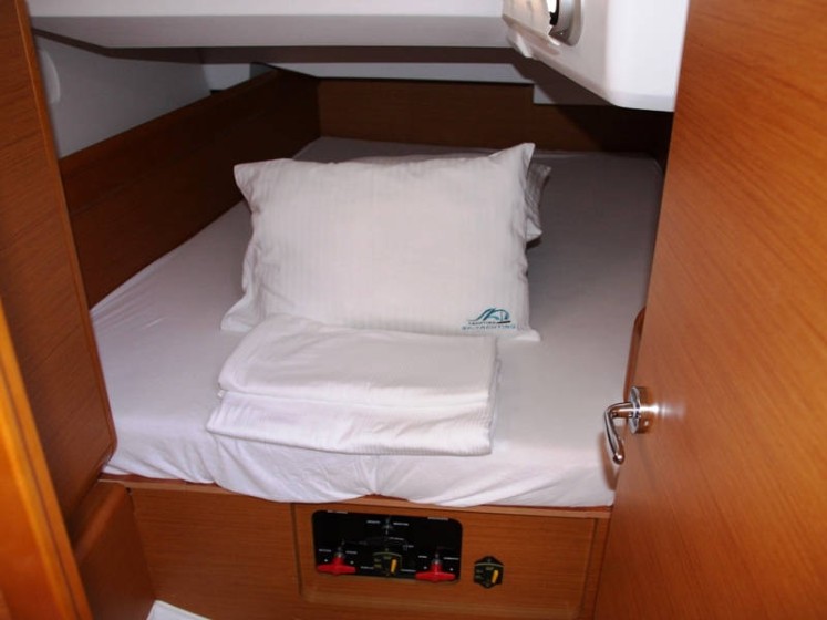 Sun Odyssey 439 - Boatscribe.com